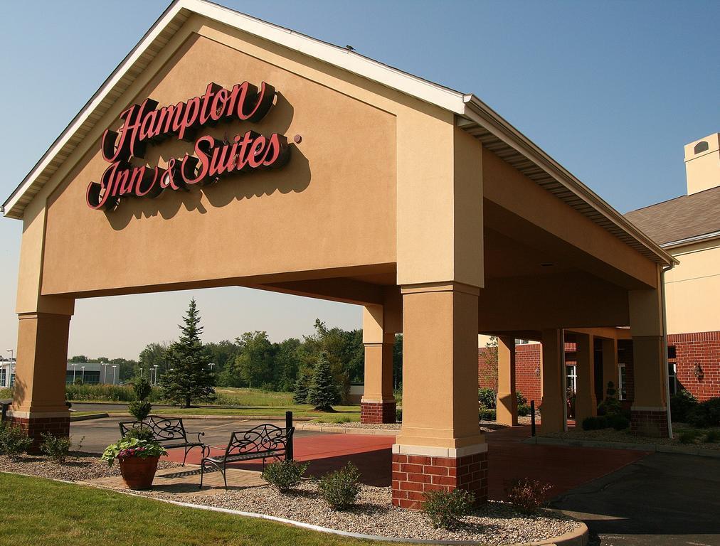 Hampton Inn & Suites Cleveland-Southeast-Streetsboro Exterior photo