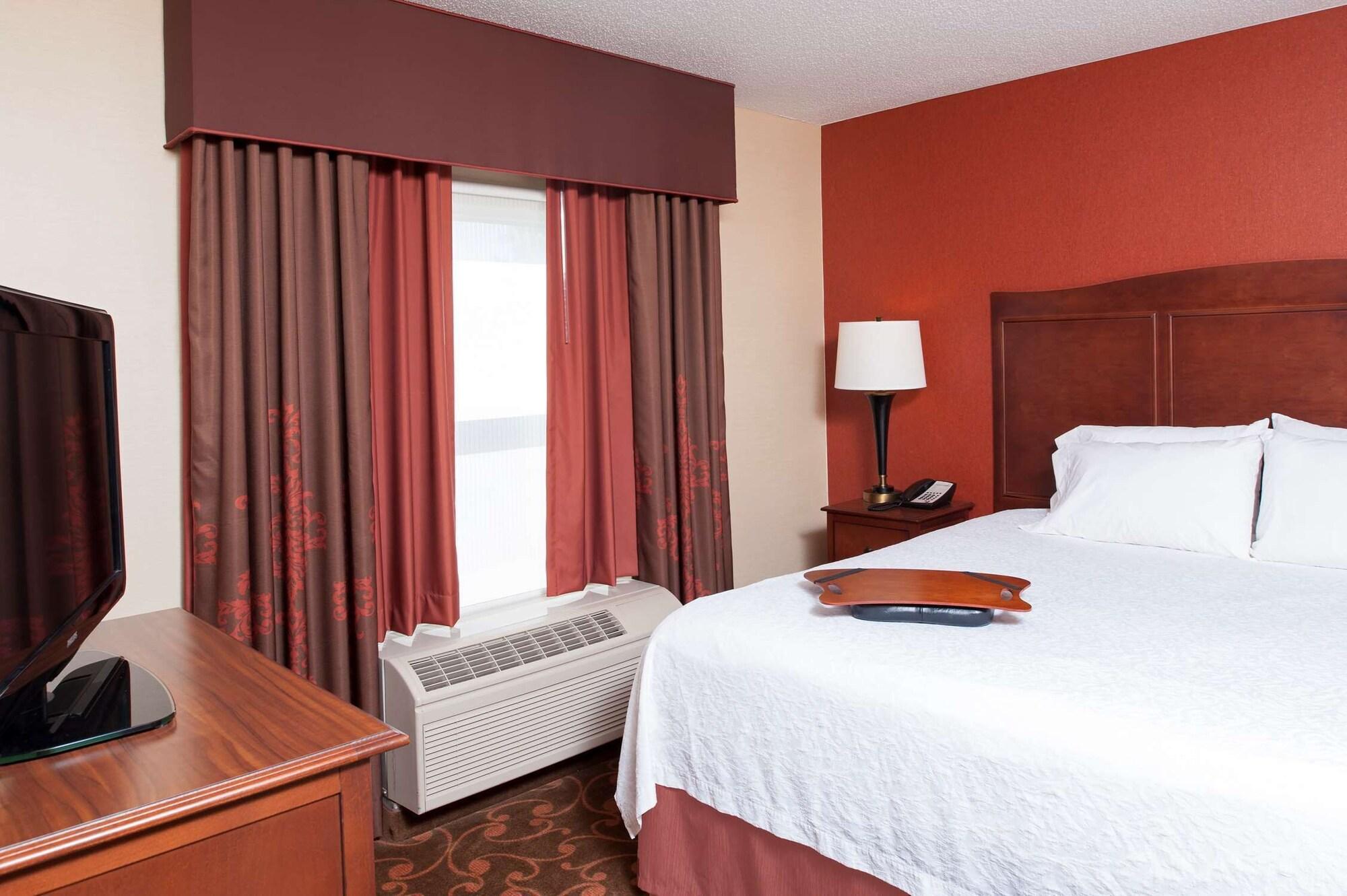 Hampton Inn & Suites Cleveland-Southeast-Streetsboro Exterior photo