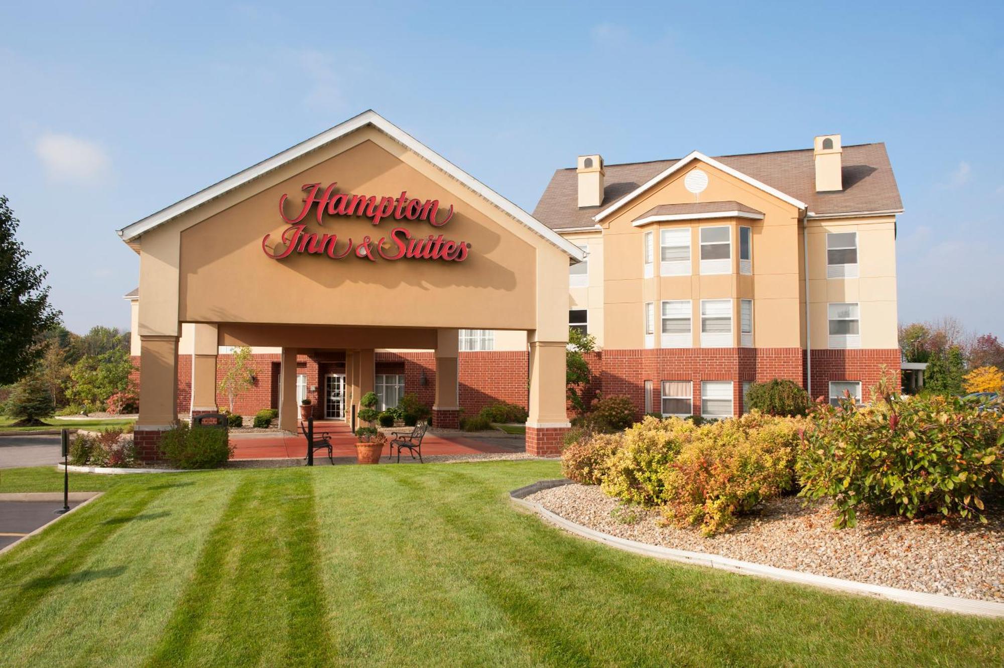 Hampton Inn & Suites Cleveland-Southeast-Streetsboro Exterior photo