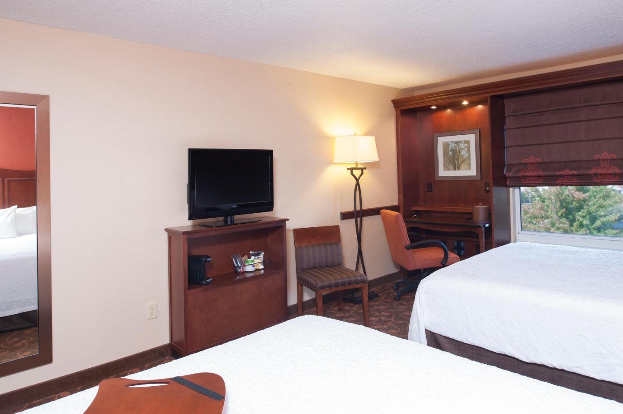 Hampton Inn & Suites Cleveland-Southeast-Streetsboro Exterior photo